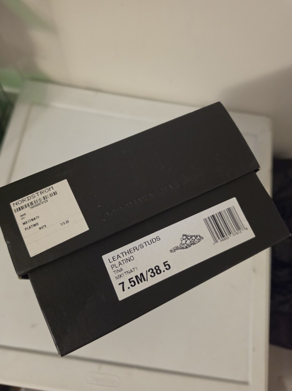BCBGMAXAZRIA Tina Mule in Platino Size 7.5 Gold Studded Flat Sandals New In Box - Picture 8 of 9